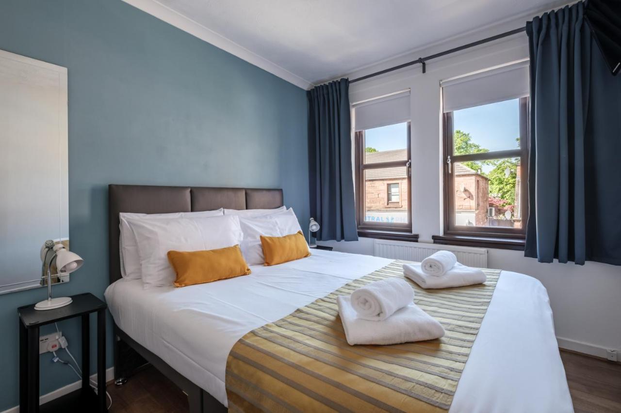 The Douglas - Spacious 2 Bed Apartment In Uddingston Extérieur photo