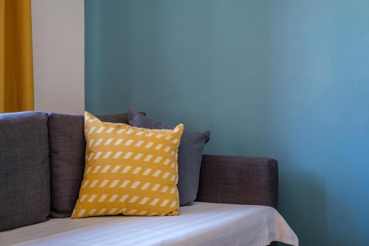 The Douglas - Spacious 2 Bed Apartment In Uddingston Extérieur photo